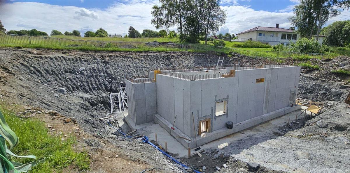 betongelement på grunnplan i lite hus - Klikk for stort bilete